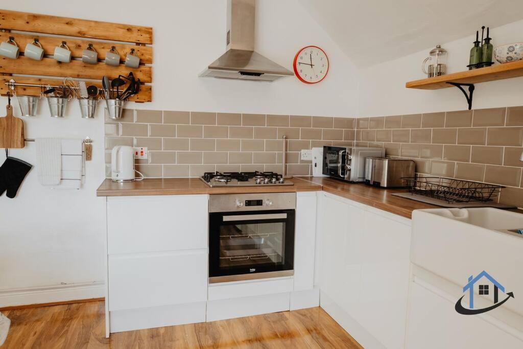 Indigo Snug - Gorgeous 2 Bed Flat In The Heart Of โครเมอร์ ภายนอก รูปภาพ