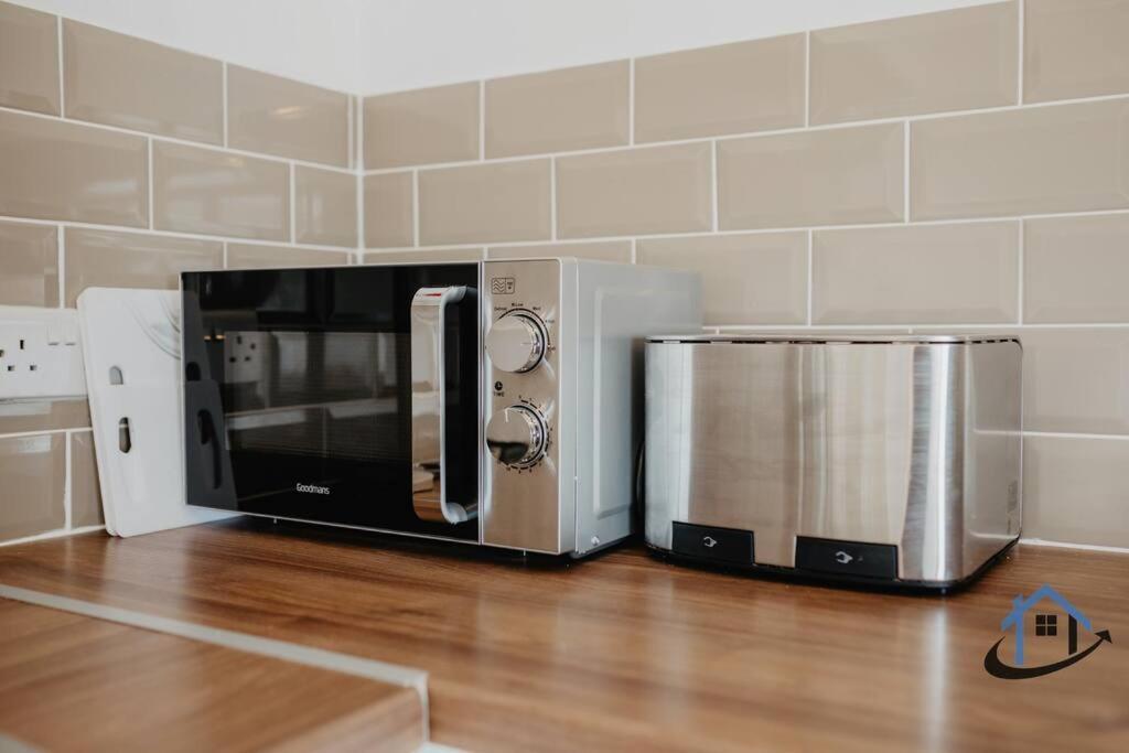 Indigo Snug - Gorgeous 2 Bed Flat In The Heart Of โครเมอร์ ภายนอก รูปภาพ